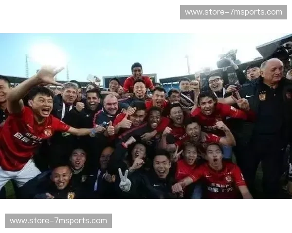 重回巅峰前夜：2017中超鲁恒大战，那场燃爆济南的逆转录像里藏着多少青春？